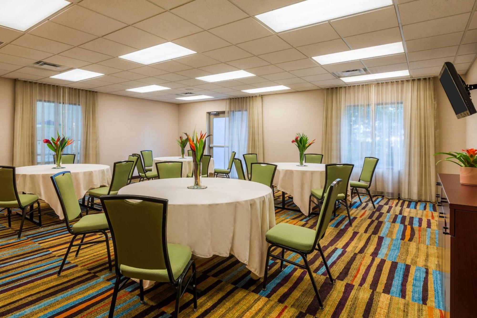 Fairfield Inn & Suites - Buffalo Airport Cheektowaga Kültér fotó